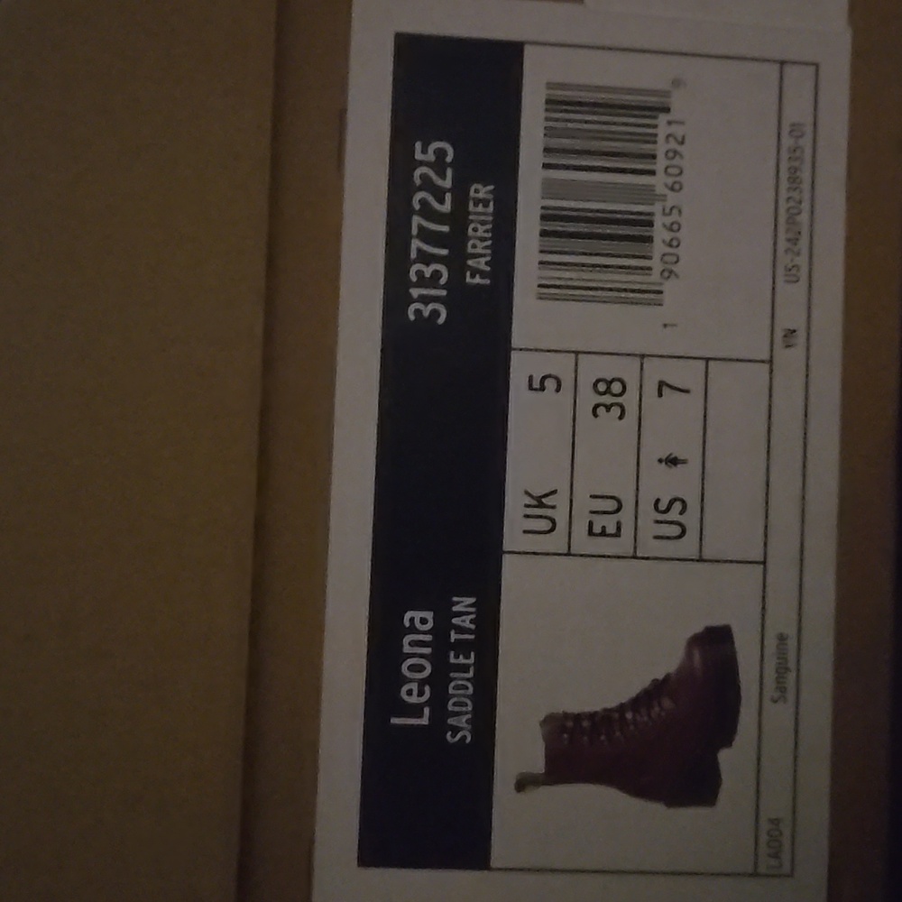 Dr. Martens Leona Boots - Picture 16 of 16
